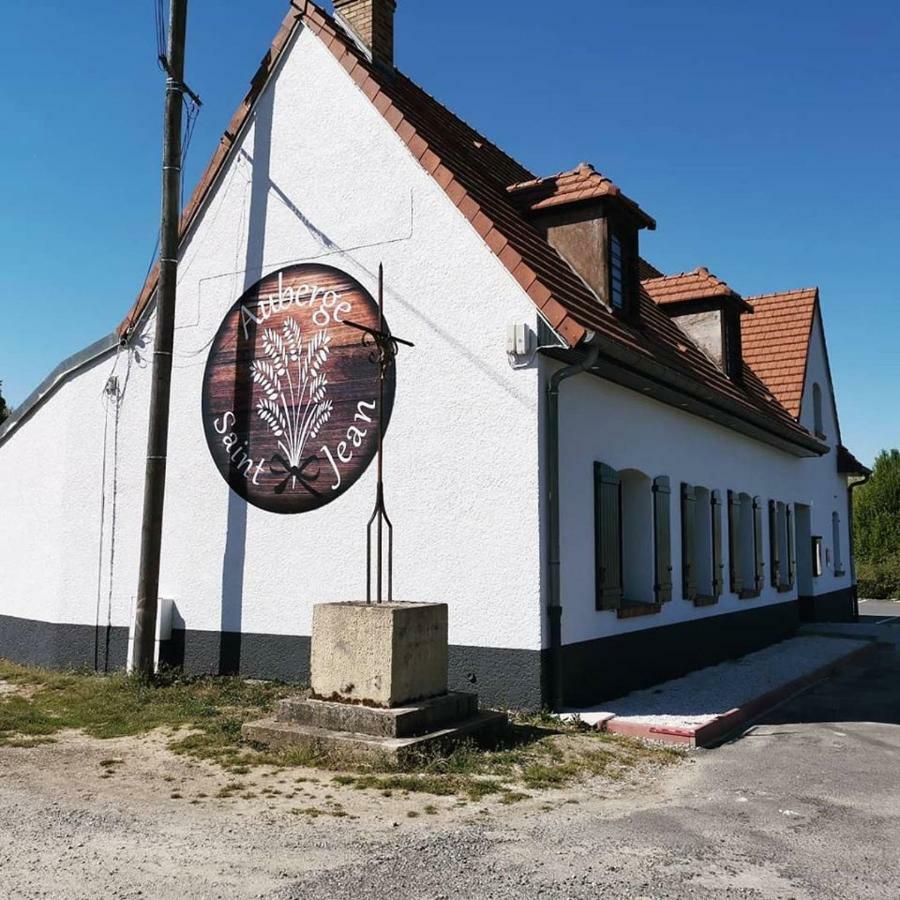 Auberge Saint-Jean Villequier-Aumont Exterior photo